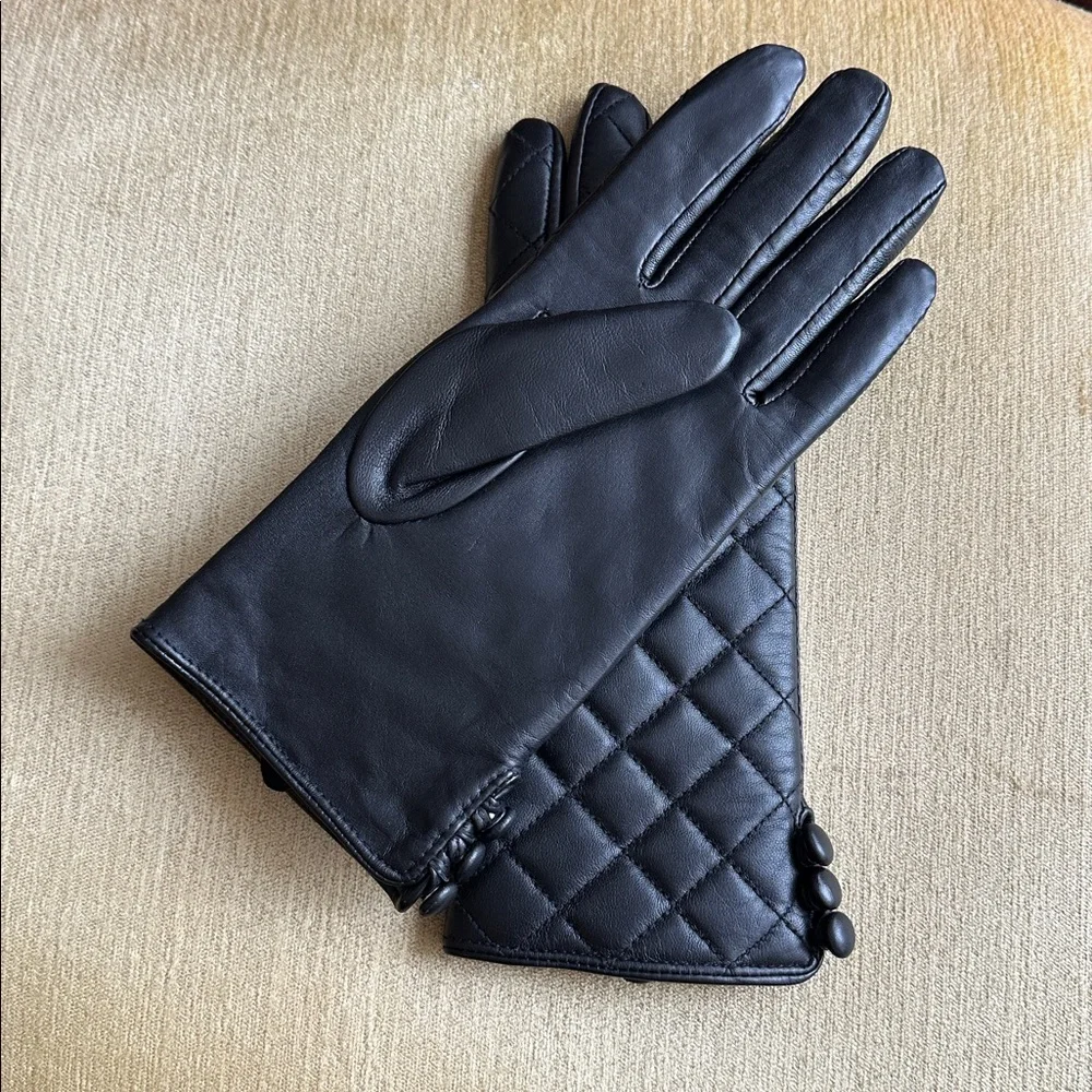 Dennis Basso Black Quilted Leather Gloves with Buttons Women's Size S